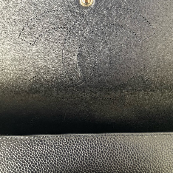 Sold Chanel Navy Caviar Maxi Double Flap bag - Picture 6 of 15